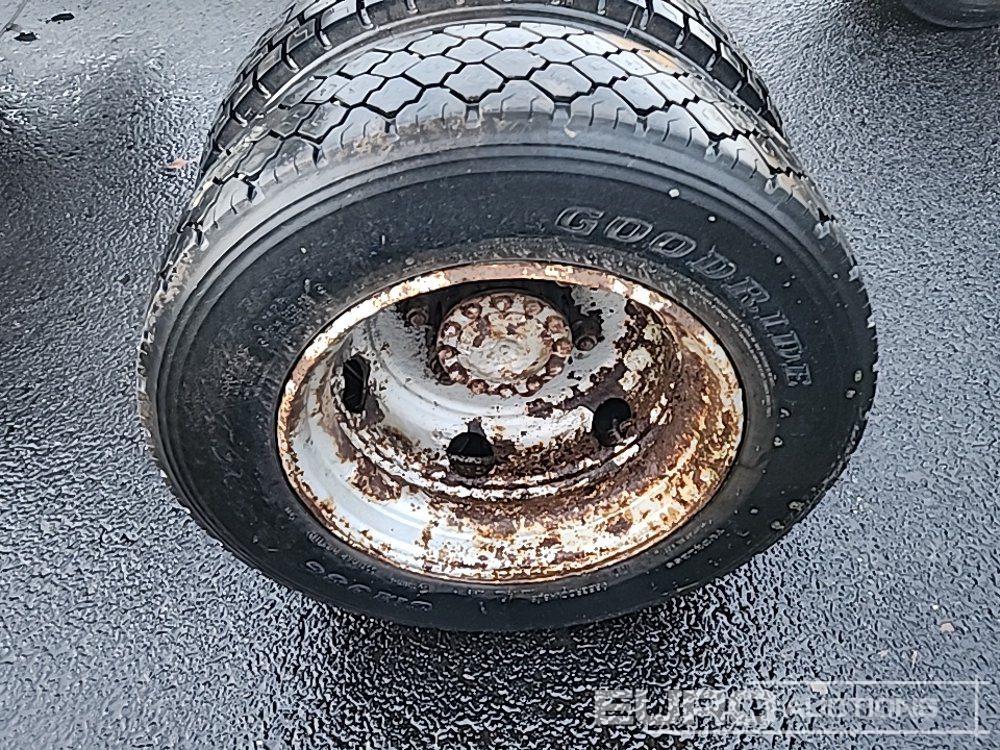 205/75-17.5 Twin Wheels & Drive Axles (2 of) - 轮胎:图5 205/75-17.5 Twin Wheels & Drive Axles (2 of) - 轮胎:图5