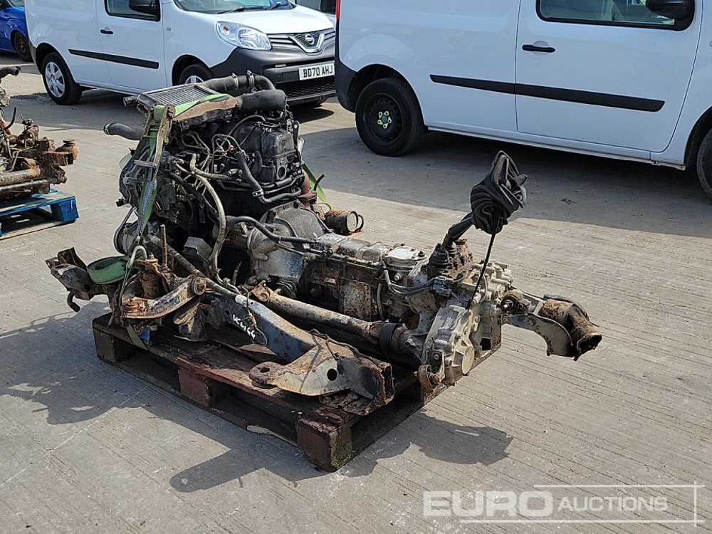 4 Cylinder Engine, Gearbox - 发动机:图3 4 Cylinder Engine, Gearbox - 发动机:图3