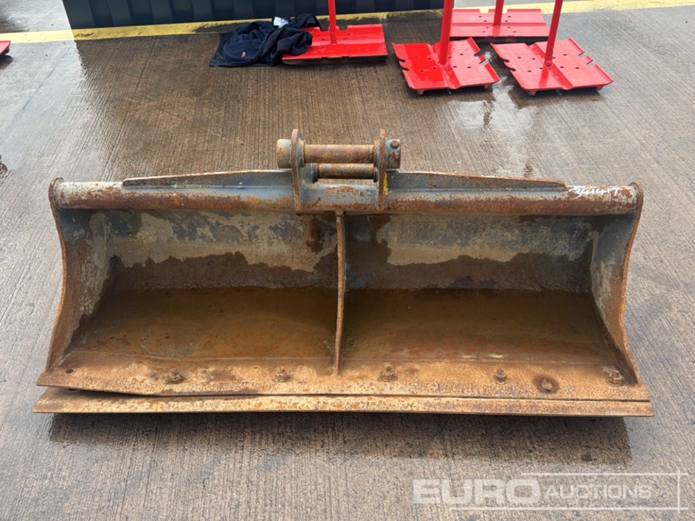 60" Strickland Ditching Bucket 45mm Pin to suit 4-6 Ton Excavator - 铲斗:图5 60" Strickland Ditching Bucket 45mm Pin to suit 4-6 Ton Excavator - 铲斗:图5