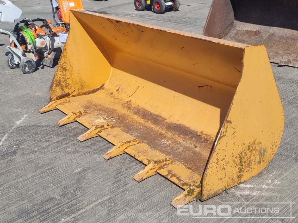 74" Loadng Bucket to suit Loader - 铲斗:图1 74" Loadng Bucket to suit Loader - 铲斗:图1