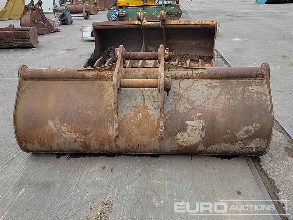 82" Ditching Bucket 70mm Pin to suit 14-18 Ton Excavator - 铲斗:图4 82" Ditching Bucket 70mm Pin to suit 14-18 Ton Excavator - 铲斗:图4