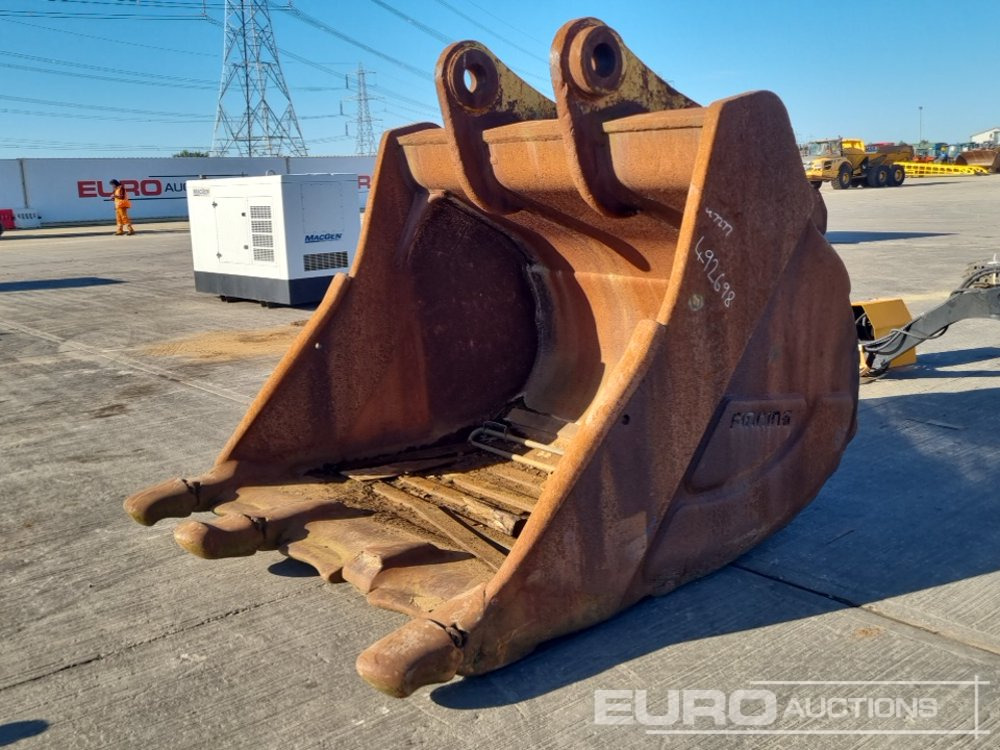 90" Digging Bucket 130mm Pin to suit 70 Ton Excavator - 铲斗:图1 90" Digging Bucket 130mm Pin to suit 70 Ton Excavator - 铲斗:图1