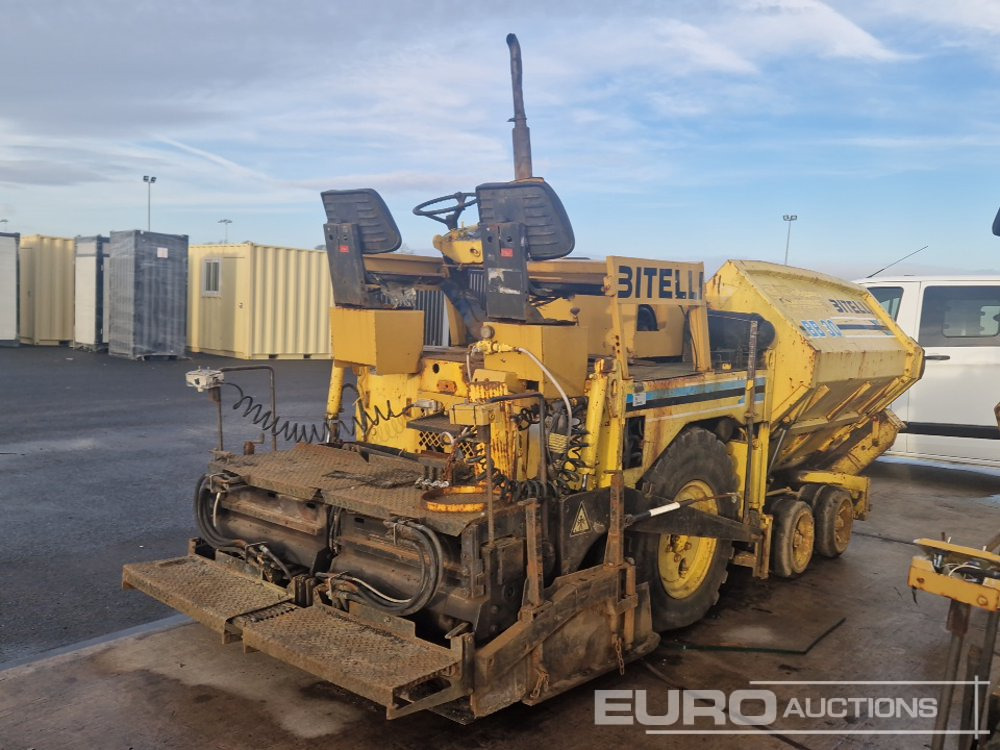 Bitelli BB30 - 沥青铺路机:图3 Bitelli BB30 - 沥青铺路机:图3