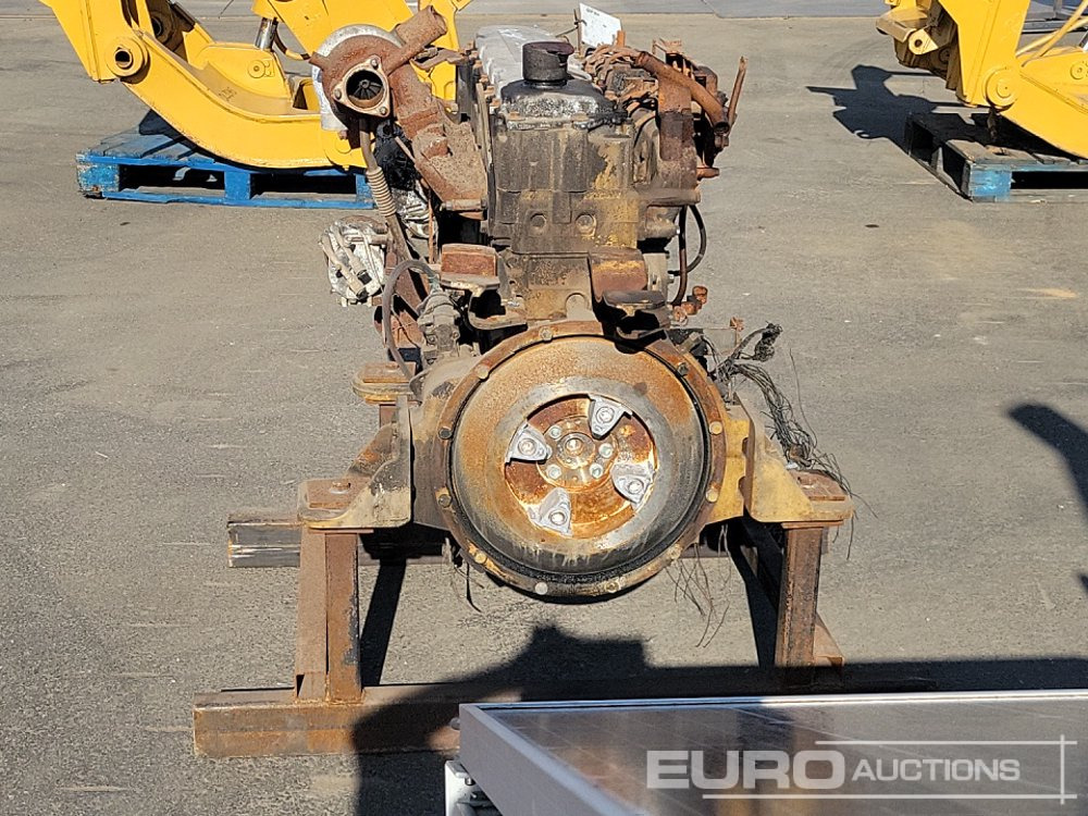 CAT 6 Cylinder Engine (Fire Damaged) - 发动机:图4 CAT 6 Cylinder Engine (Fire Damaged) - 发动机:图4
