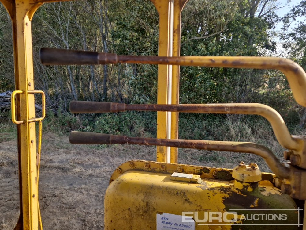 推土机 CAT D7：图30