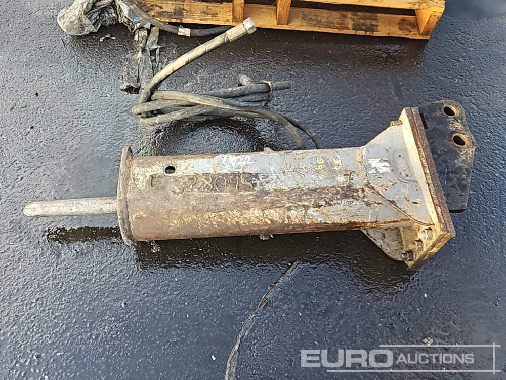 Epiroc EC40T - 液压锤:图2 Epiroc EC40T - 液压锤:图2