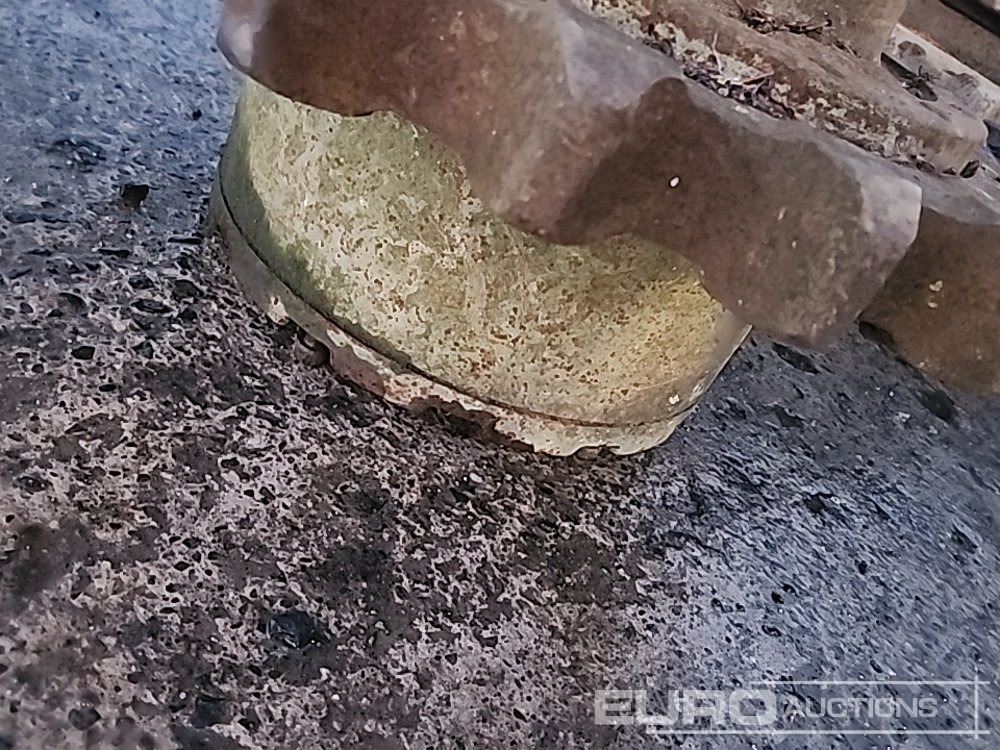 备件 Final Drives (2 of):图7 备件 Final Drives (2 of):图7