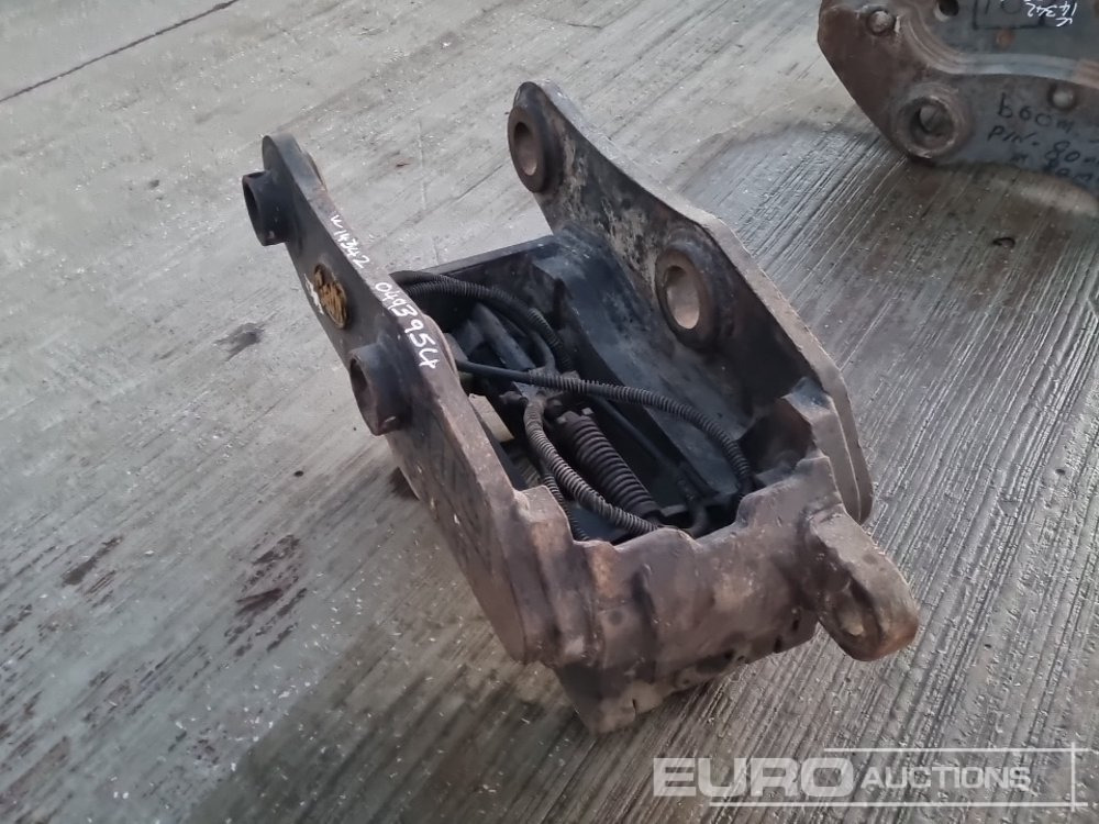 Geith Hydraulic Double Lock Quick Hitch 80mm Pin to suit 20 Ton Excavator - 快速耦合器:图3 Geith Hydraulic Double Lock Quick Hitch 80mm Pin to suit 20 Ton Excavator - 快速耦合器:图3