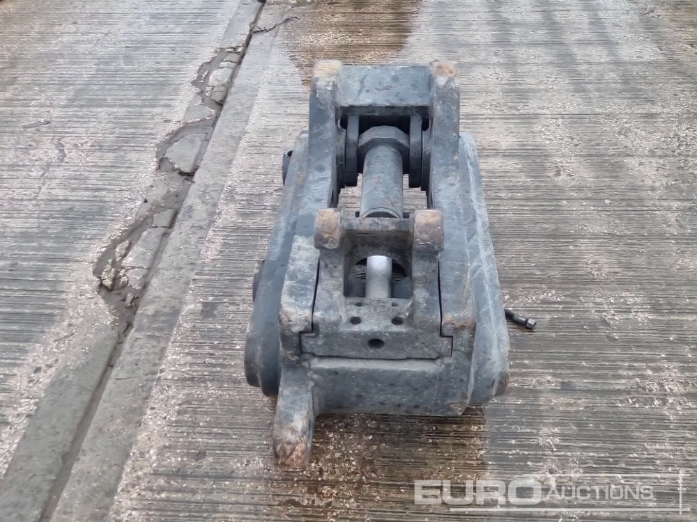 Geith Hydraulic Quick Hitch 80mm Pin to suit 20 Ton Excavator - 快速耦合器:图4 Geith Hydraulic Quick Hitch 80mm Pin to suit 20 Ton Excavator - 快速耦合器:图4