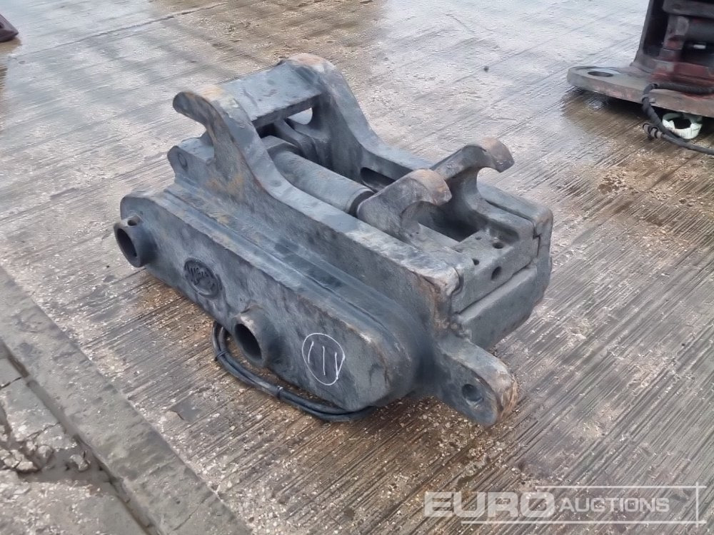 Geith Hydraulic Quick Hitch 80mm Pin to suit 20 Ton Excavator - 快速耦合器:图3 Geith Hydraulic Quick Hitch 80mm Pin to suit 20 Ton Excavator - 快速耦合器:图3