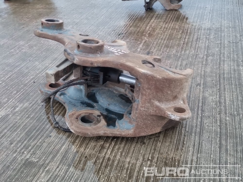 快速耦合器 Hydraulic Double Lock Quick Hitch 80mm Pin to suit 20 Ton Excavator：图7