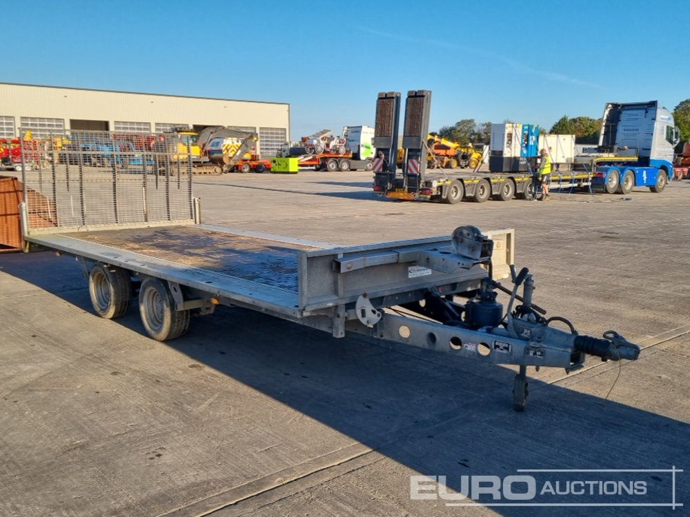 Ifor Williams 2CBTB4621352 - 工程机械拖车:图1 Ifor Williams 2CBTB4621352 - 工程机械拖车:图1