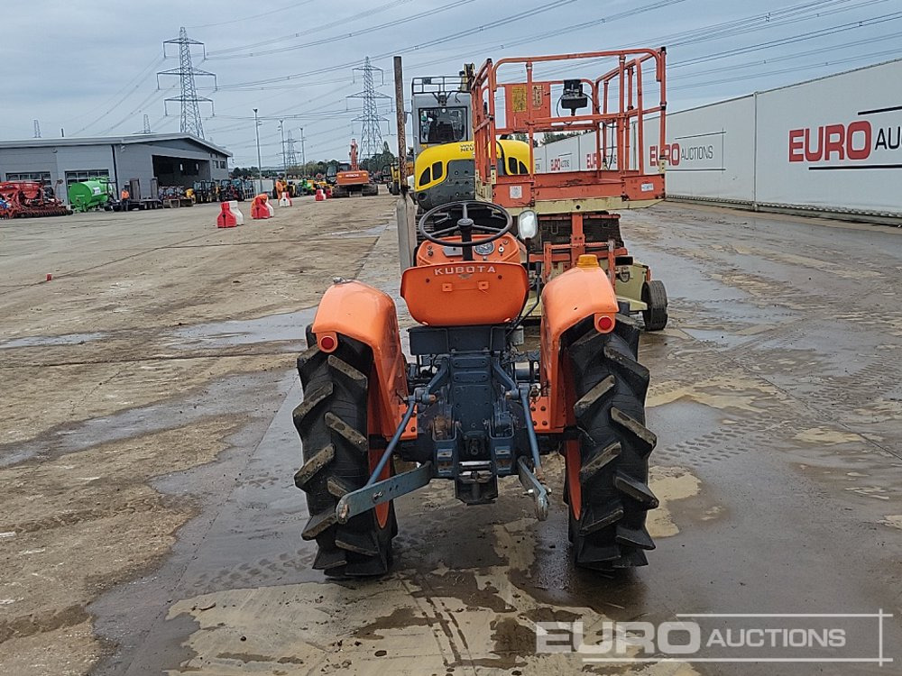 Kubota L1500 - 紧凑型拖拉机:图4 Kubota L1500 - 紧凑型拖拉机:图4