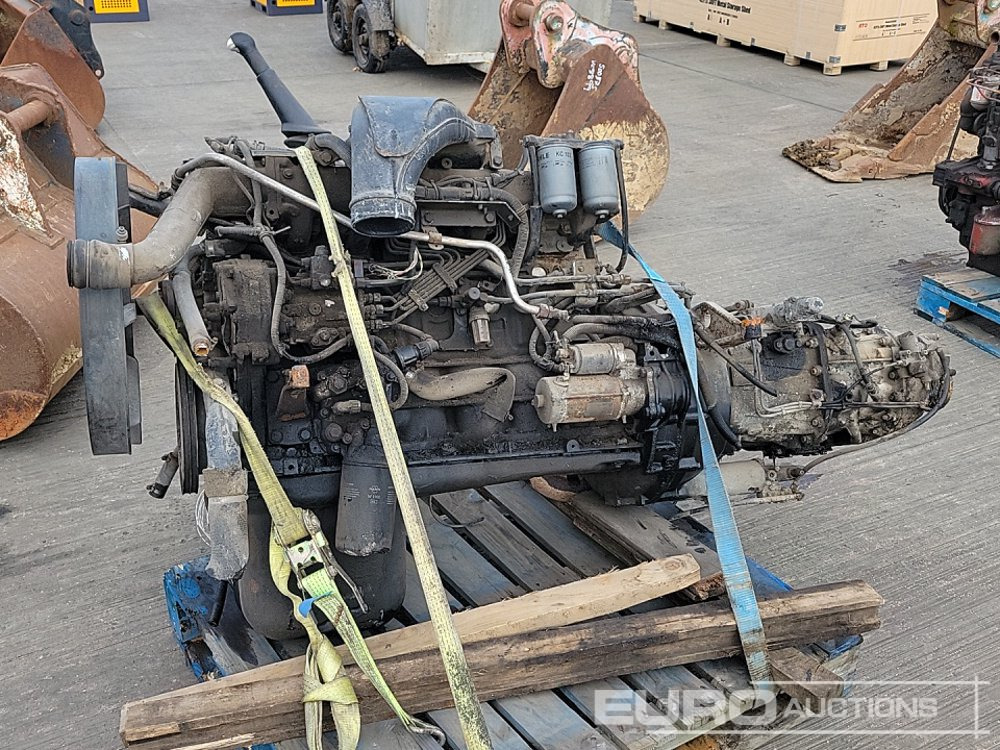 MAN 6 Cylinder Engine, Gearbox - 发动机:图2 MAN 6 Cylinder Engine, Gearbox - 发动机:图2