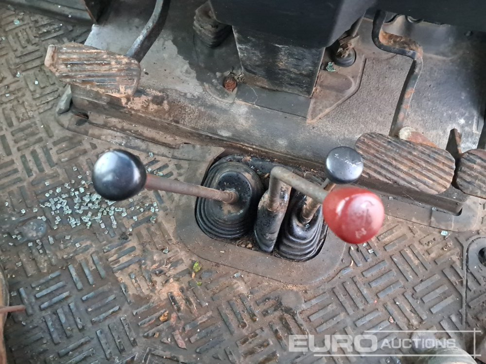 拖拉机 Massey Ferguson 698：图30