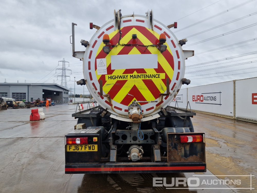 Mercedes Arocs 3240 - 罐车:图4 Mercedes Arocs 3240 - 罐车:图4