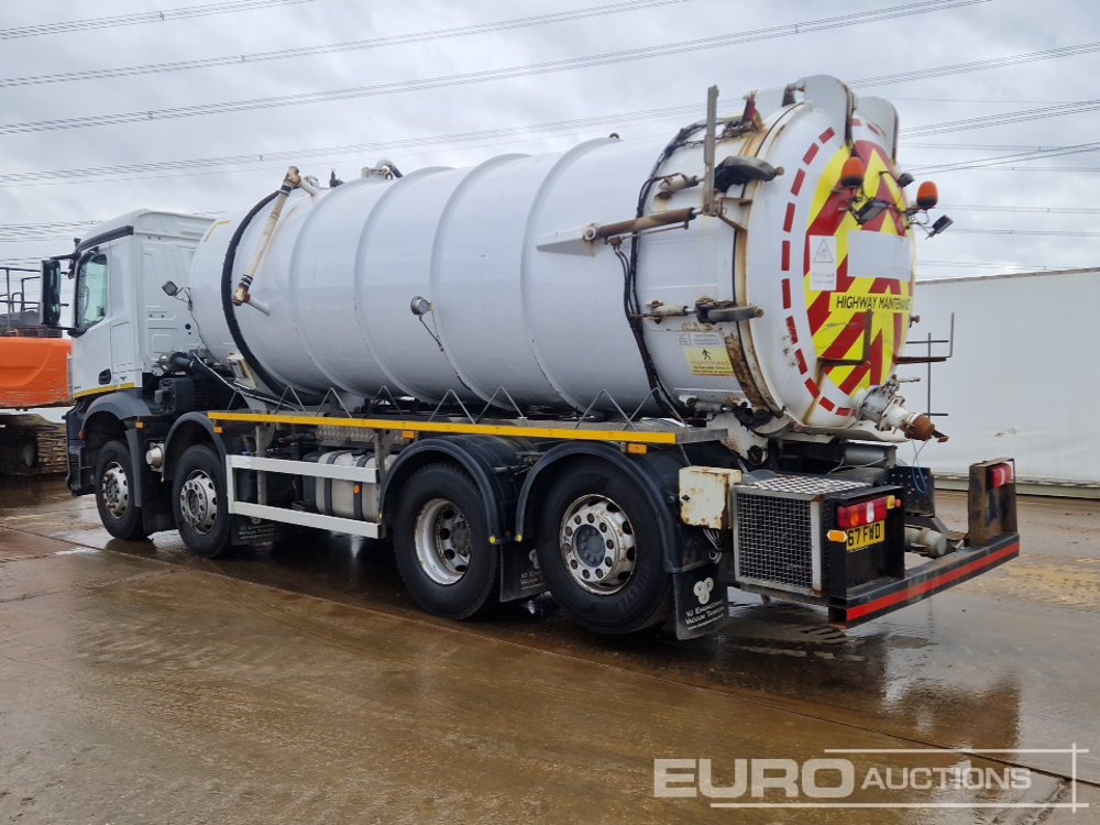 Mercedes Arocs 3240 - 罐车:图3 Mercedes Arocs 3240 - 罐车:图3