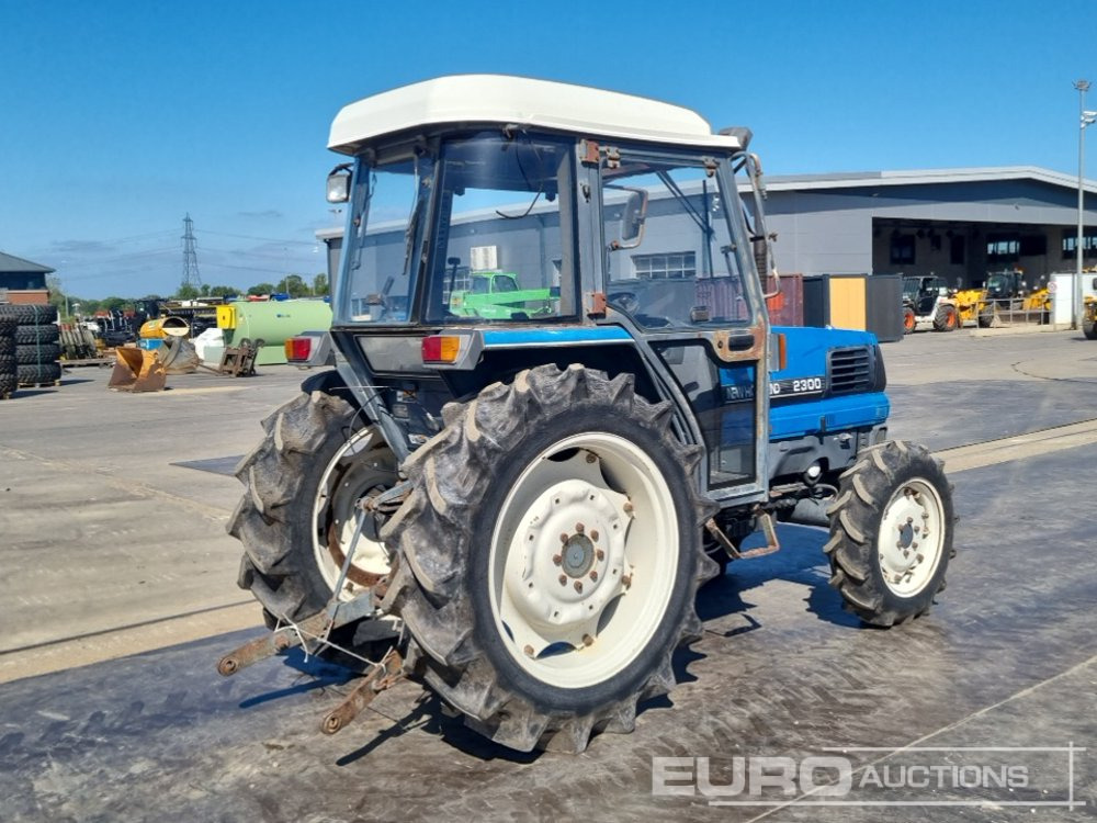 New Holland 2300 - 拖拉机:图5 New Holland 2300 - 拖拉机:图5