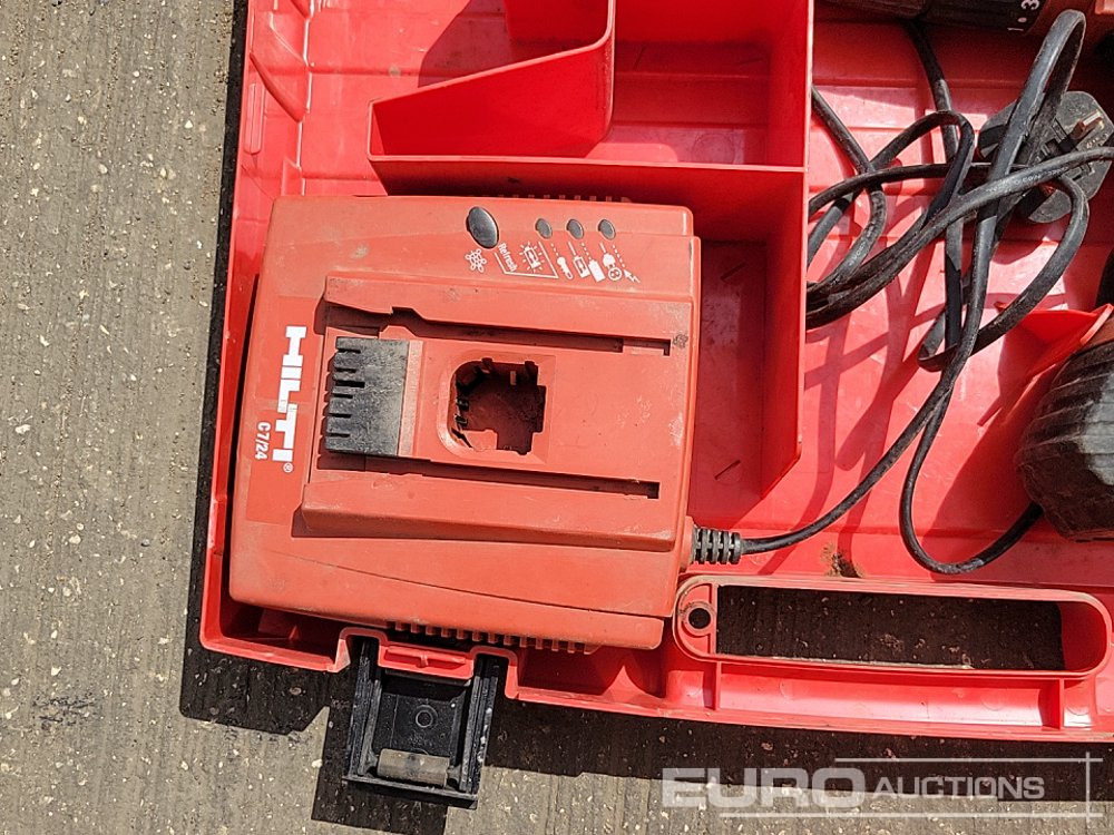 建筑设备 Paslode PPM35Ci Battery Nail Gun, Bosch 230Volt Heat Gun, Hilti Battery Drill (3 of), 110Volt Transformer：图20