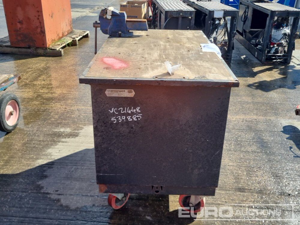 Portable Work Bench - 建筑设备:图2 Portable Work Bench - 建筑设备:图2