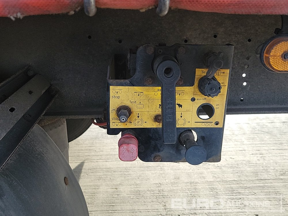 侧帘半拖车 Schmidtz Tri Axle Curtainsider Trailer：图16