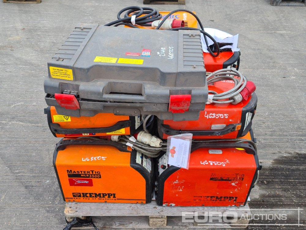 Selection of Welders (Spares) (16 of) - 发电机组:图2 Selection of Welders (Spares) (16 of) - 发电机组:图2