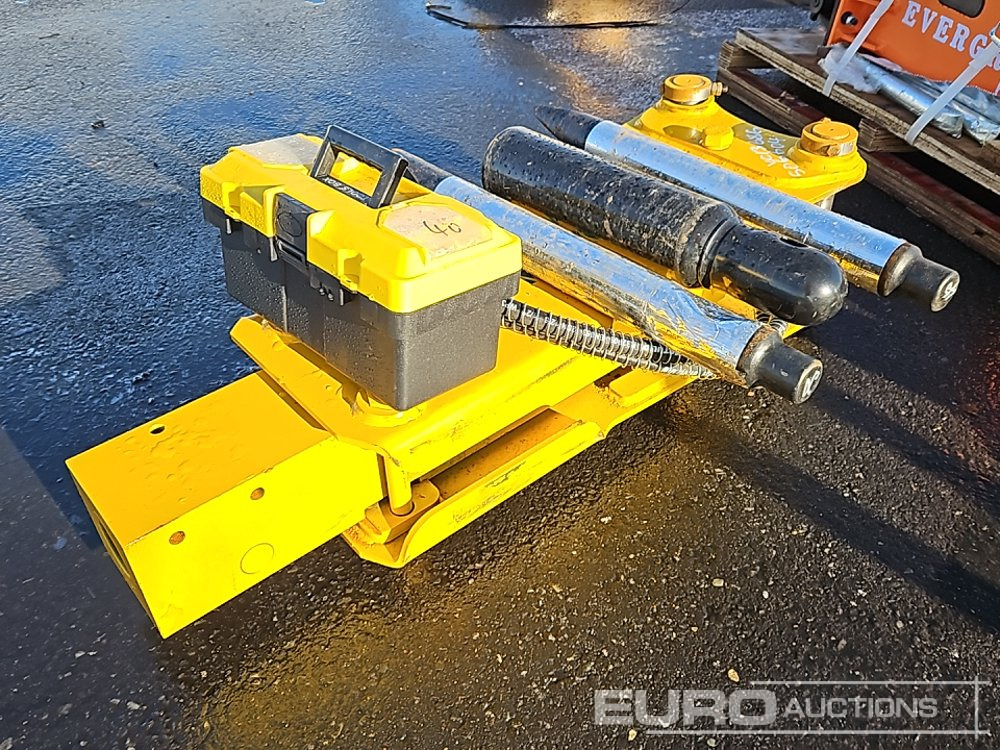 Soosan SB40 - 液压锤:图1 Soosan SB40 - 液压锤:图1