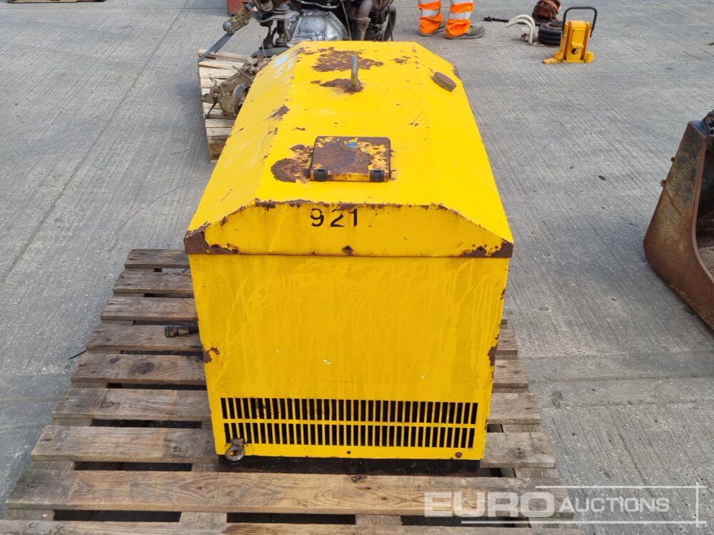 Stephill Generator, 2 Cylinder Engine - 发电机组:图4 Stephill Generator, 2 Cylinder Engine - 发电机组:图4