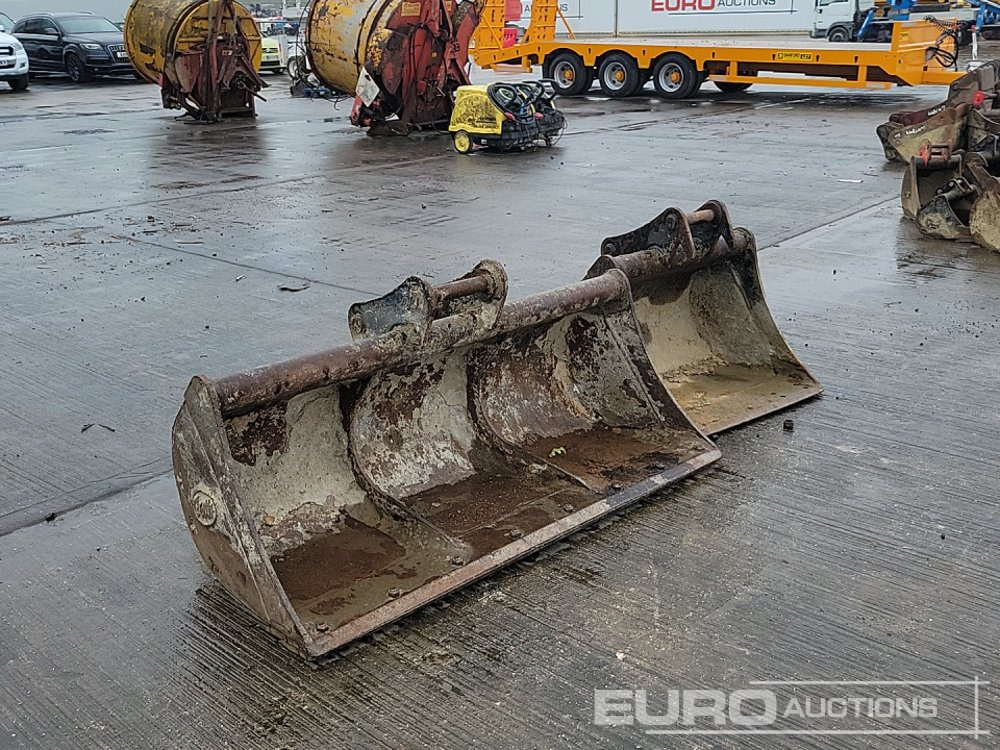 Strickland 60" Ditching, 30" Digging Bucket 45mm Pin to suit 4-6 Ton Excavator - 铲斗:图3 Strickland 60" Ditching, 30" Digging Bucket 45mm Pin to suit 4-6 Ton Excavator - 铲斗:图3