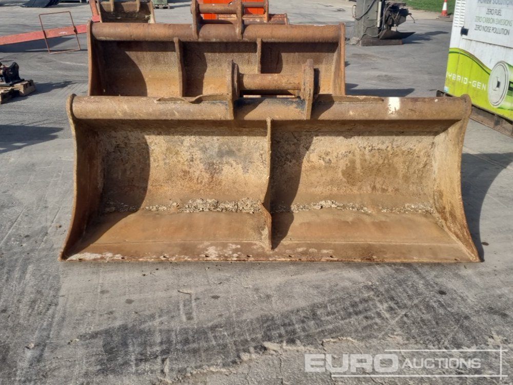 Strickland 84" Ditching Bucket 80mm Pin to suit 20 Ton Excavator - 铲斗:图2 Strickland 84" Ditching Bucket 80mm Pin to suit 20 Ton Excavator - 铲斗:图2