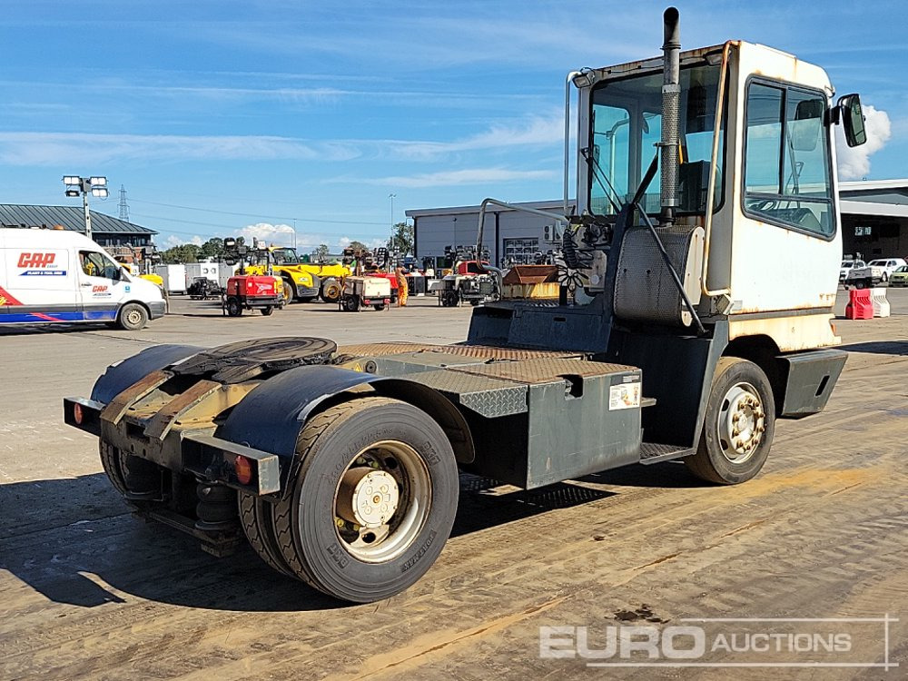 Terberg YT182 - 码头牵引车:图5 Terberg YT182 - 码头牵引车:图5