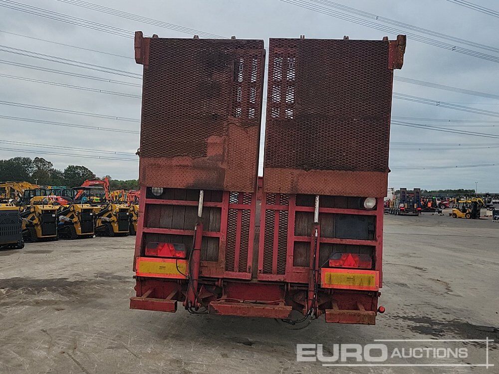 Tri Axle Low Loader Trailer, Winch, Hydraulic Ramp (Rar Axle Dragging) (Cannot Be Reconsigned) - 低装载半拖车:图4 Tri Axle Low Loader Trailer, Winch, Hydraulic Ramp (Rar Axle Dragging) (Cannot Be Reconsigned) - 低装载半拖车:图4