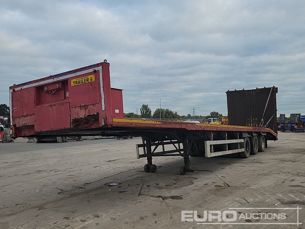 Tri Axle Low Loader Trailer, Winch, Hydraulic Ramp (Rar Axle Dragging) (Cannot Be Reconsigned) - 低装载半拖车:图1 Tri Axle Low Loader Trailer, Winch, Hydraulic Ramp (Rar Axle Dragging) (Cannot Be Reconsigned) - 低装载半拖车:图1