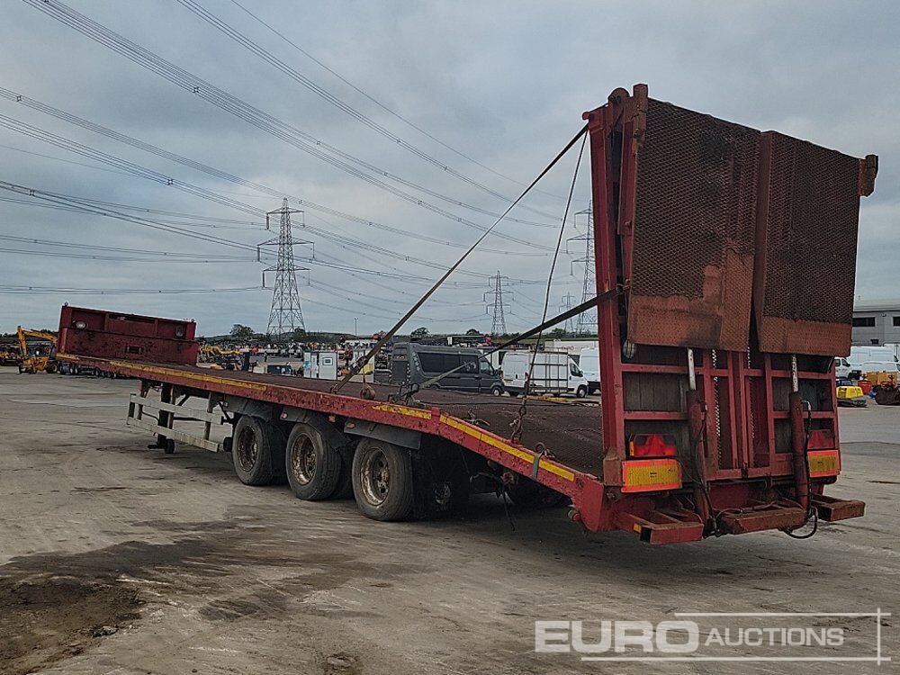 Tri Axle Low Loader Trailer, Winch, Hydraulic Ramp (Rar Axle Dragging) (Cannot Be Reconsigned) - 低装载半拖车:图3 Tri Axle Low Loader Trailer, Winch, Hydraulic Ramp (Rar Axle Dragging) (Cannot Be Reconsigned) - 低装载半拖车:图3