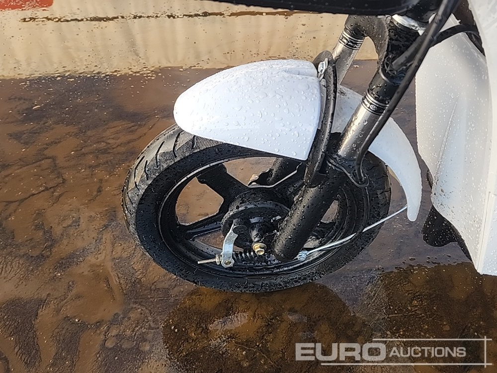 高尔夫球车 Unused 2025 SK8 Electric Bicycle：图9