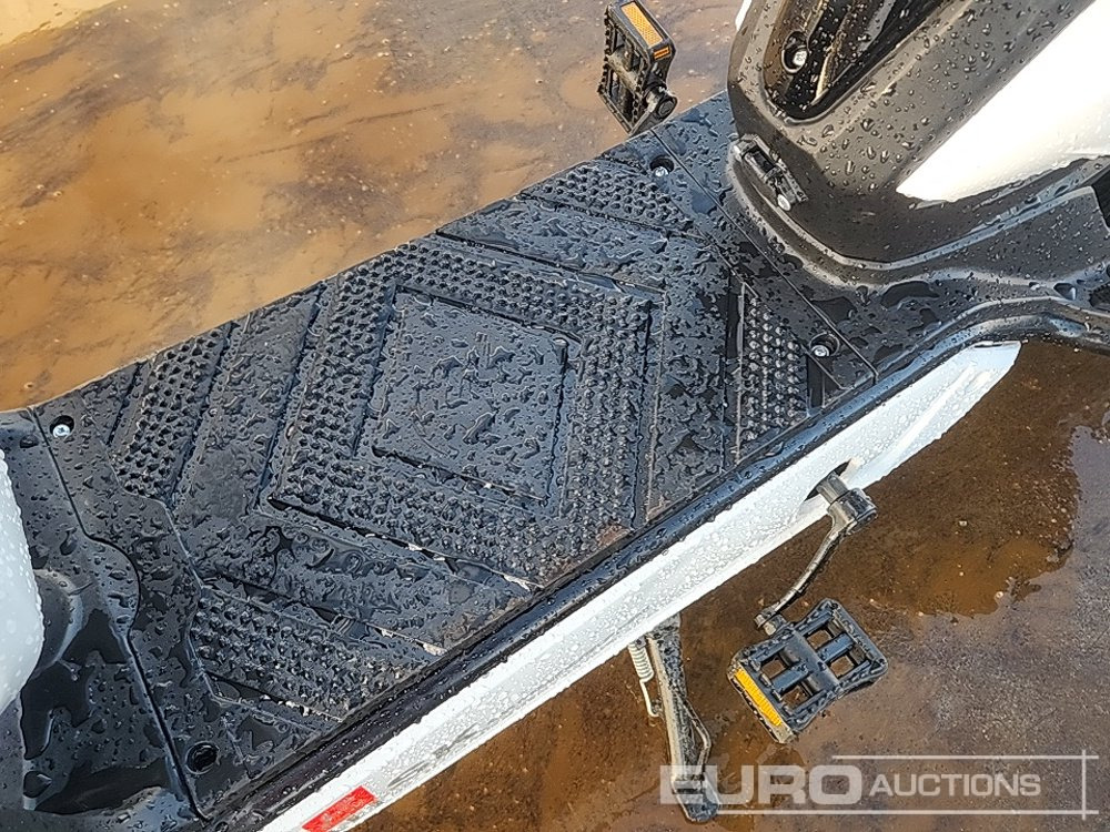 高尔夫球车 Unused 2025 SK8 Electric Bicycle：图17