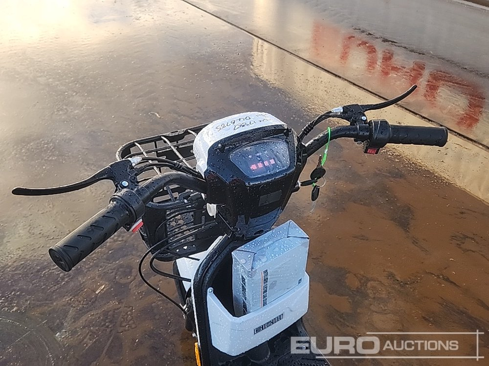 高尔夫球车 Unused 2025 SK8 Electric Bicycle：图11
