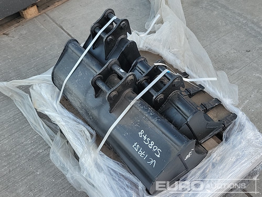 Unused 34" Ditching, 18", 12" Digging Bucket 30mm Pin to suit Mini Excavator - 铲斗:图5 Unused 34" Ditching, 18", 12" Digging Bucket 30mm Pin to suit Mini Excavator - 铲斗:图5