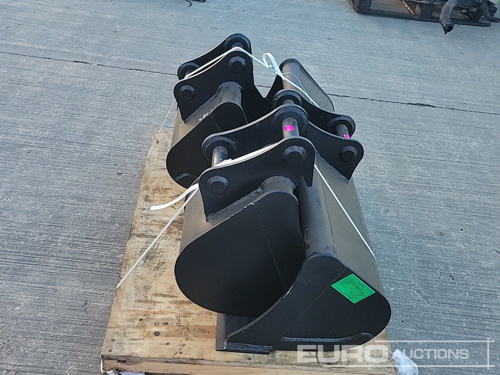 Unused 42" Ditching, 16", 12" Digging Bucket 40mm Pin to suit Mini Excavator - 铲斗:图2 Unused 42" Ditching, 16", 12" Digging Bucket 40mm Pin to suit Mini Excavator - 铲斗:图2