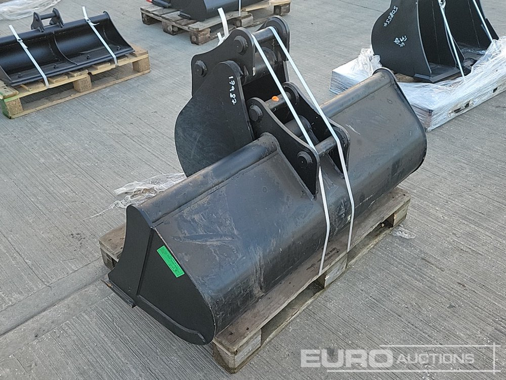 Unused 54" Ditching, 12" Digging Bucket 45mm Pin to suit 4-6 Ton Excavator - 铲斗:图3 Unused 54" Ditching, 12" Digging Bucket 45mm Pin to suit 4-6 Ton Excavator - 铲斗:图3