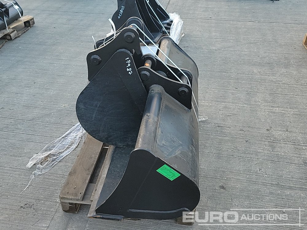 Unused 54" Ditching, 12" Digging Bucket 45mm Pin to suit 4-6 Ton Excavator - 铲斗:图2 Unused 54" Ditching, 12" Digging Bucket 45mm Pin to suit 4-6 Ton Excavator - 铲斗:图2