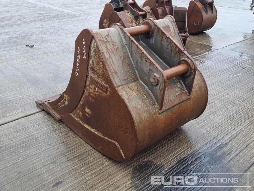 Volvo 34" Digging Bucket 70mm Pin to suit 14-16 Ton Excavator - 铲斗:图3 Volvo 34" Digging Bucket 70mm Pin to suit 14-16 Ton Excavator - 铲斗:图3