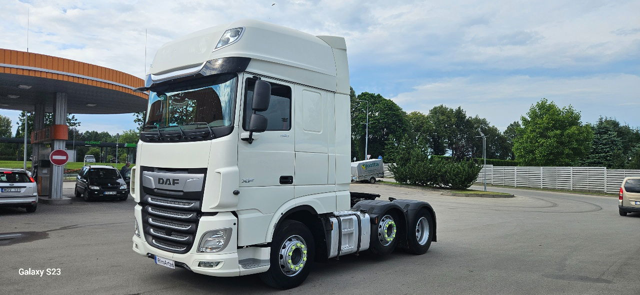 DAF XF 105.460 - 牵引车:图1 DAF XF 105.460 - 牵引车:图1