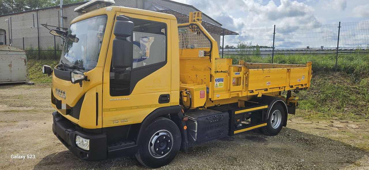 Iveco EuroCargo 75 75E160 - 翻斗车:图1 Iveco EuroCargo 75 75E160 - 翻斗车:图1