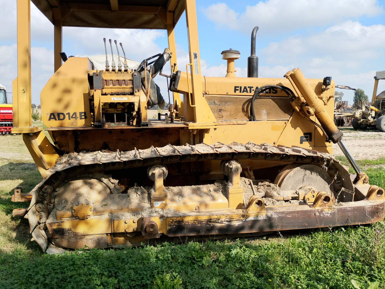 Trattore usato Fiat Allis AD14B - 拖拉机:图1 Trattore usato Fiat Allis AD14B - 拖拉机:图1