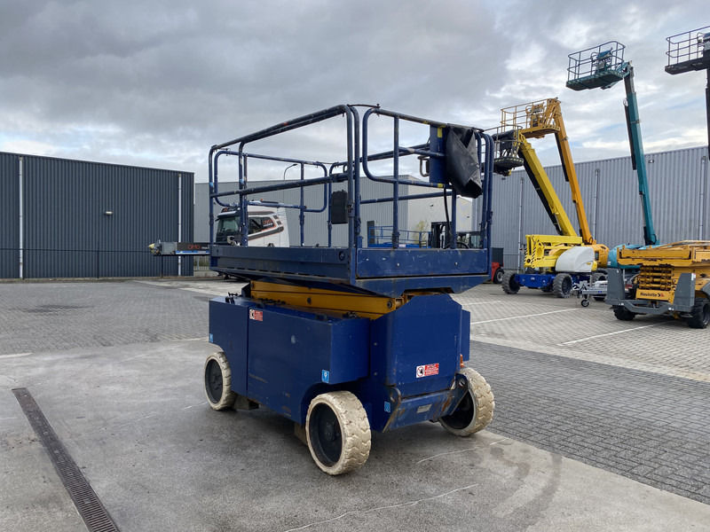 Iteco IT12151, Schaar hoogwerker, 14 meter - 剪式升降机:图4 Iteco IT12151, Schaar hoogwerker, 14 meter - 剪式升降机:图4