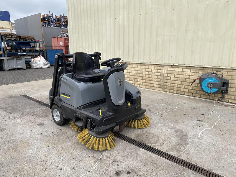 Kärcher KM 105/110 R Bp, Veegmachine, hoogkieper - 道路清扫机:图3 Kärcher KM 105/110 R Bp, Veegmachine, hoogkieper - 道路清扫机:图3