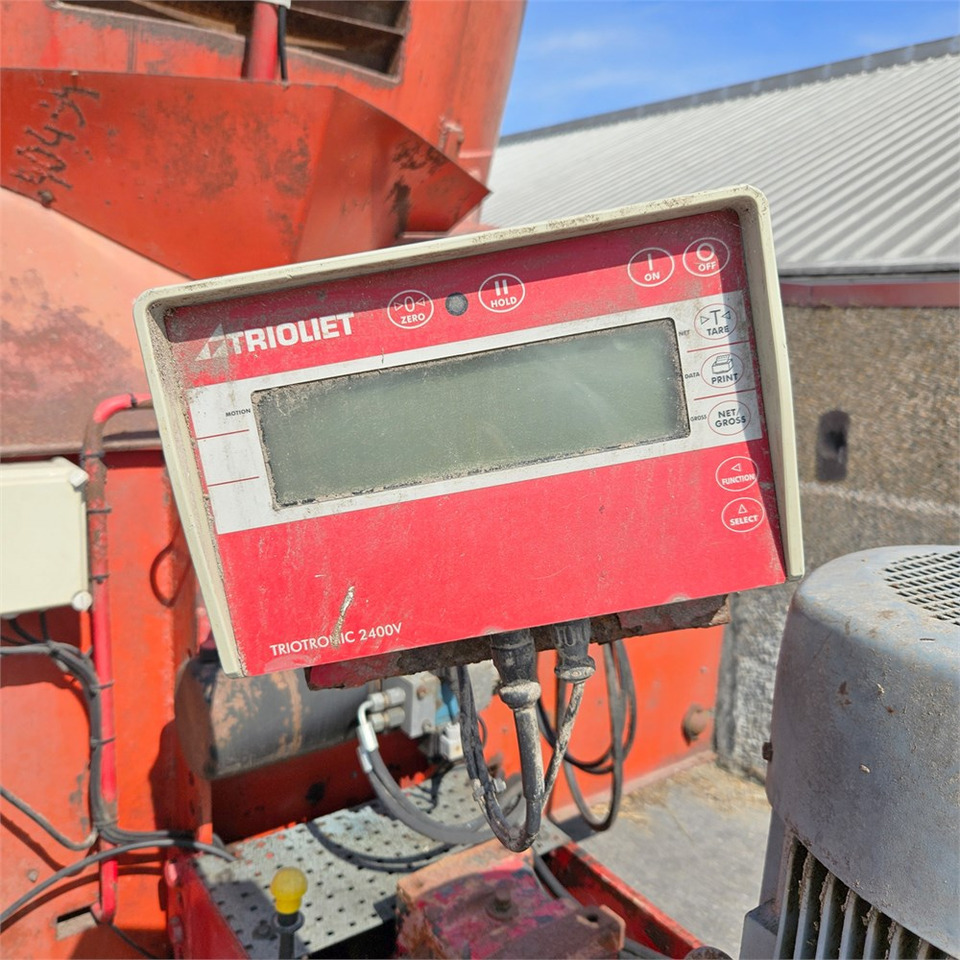 ABC SM10 - 饲料搅拌车:图5 ABC SM10 - 饲料搅拌车:图5