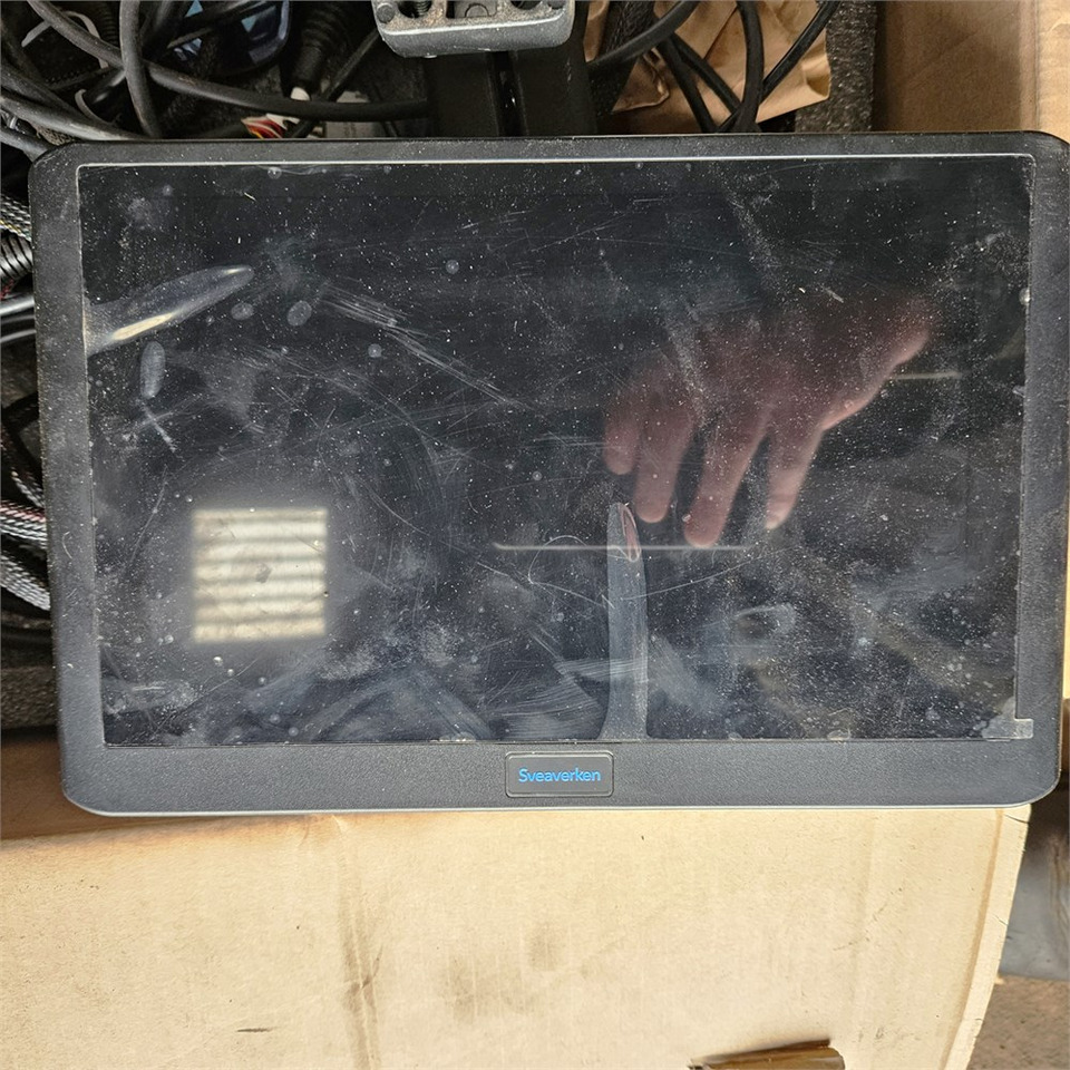 ABC Sveaverken F100 Auto Steer System - 拖拉机:图3 ABC Sveaverken F100 Auto Steer System - 拖拉机:图3