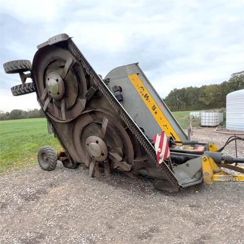 Bednar Mulcher NM 7000 - 干草和饲料设备:图1 Bednar Mulcher NM 7000 - 干草和饲料设备:图1